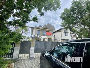 Дом 174м&sup2;, 2-этажный, участок 6 сот.  