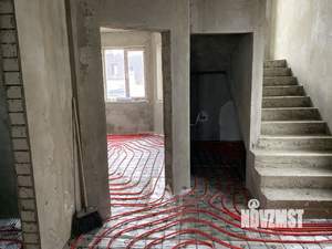 Дом 150м&sup2;, 2-этажный, участок 4 сот.  