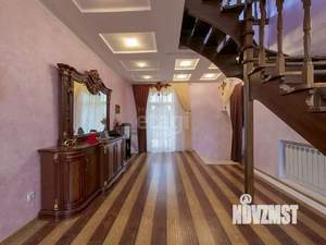 Дом 434м&sup2;, 2-этажный, участок 11 сот.  