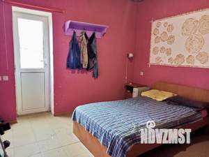 Дом 220м², 2-этажный, участок 6 сот.  