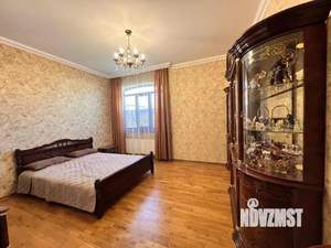 Дом 225м&sup2;, 2-этажный, участок 4 сот.  