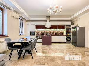 Дом 450м², 2-этажный, участок 7 сот.  