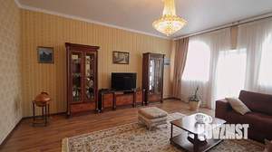 Дом 504м², 3-этажный, участок 10 сот.  