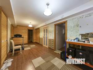 Дом 379м², 2-этажный, участок 8 сот.  