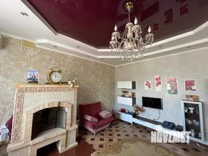 Дом 556м&sup2;, 2-этажный, участок 6 сот.  