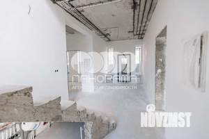 Дом 218м², 2-этажный, участок 6 сот.  