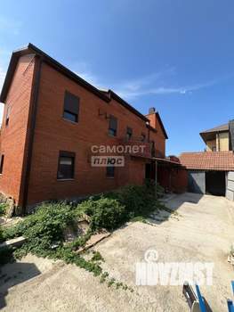 Дом 183м&sup2;, 2-этажный, участок 3 сот.  