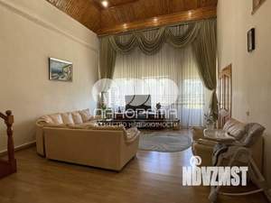 Дом 175м², 2-этажный, участок 4 сот.  