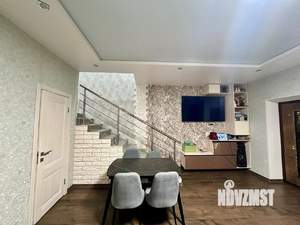 Дом 98м&sup2;, 2-этажный, участок 4 сот.  