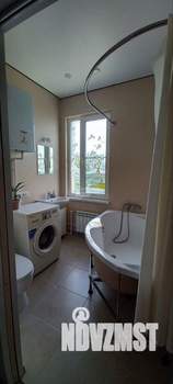 Дом 72м&sup2;, 2-этажный, участок 7 сот.  