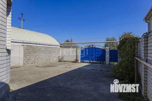 Дом 233м&sup2;, 3-этажный, участок 4 сот.  