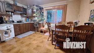 Дом 145м², 2-этажный, участок 6 сот.  