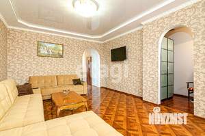 Таунхаус 140м², 2-этажный, участок 1 сот.  