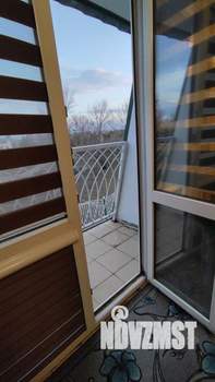 Таунхаус 130м&sup2;, 3-этажный, участок 1 сот.  