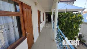 Дом 330м&sup2;, 3-этажный, участок 5 сот.  