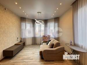 Дом 400м², 2-этажный, участок 6 сот.  