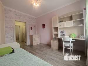 Дом 181м², 2-этажный, участок 8 сот.  