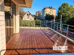 Коттедж 226м², 2-этажный, участок 4 сот.  