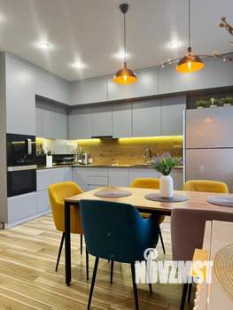 Дом 220м², 2-этажный, участок 4 сот.  