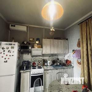 Дом 62м&sup2;, 2-этажный, участок 4 сот.  