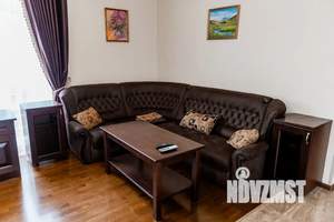 3-к квартира, посуточно, 80м2, 1/1 этаж