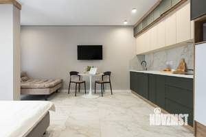 Студия квартира, на длительный срок, 38м2, 1/4 этаж