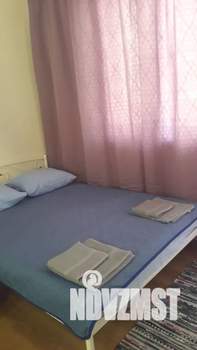 Студия квартира, посуточно, 30м2, 1/3 этаж