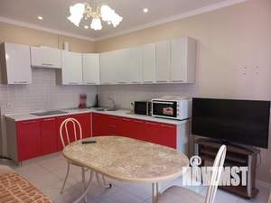 1-к квартира, на длительный срок, 57м2, 4/10 этаж