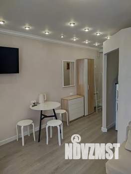 Студия квартира, посуточно, 25м2, 1/4 этаж