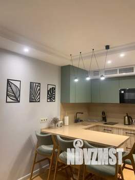 Студия квартира, посуточно, 35м2, 3/7 этаж