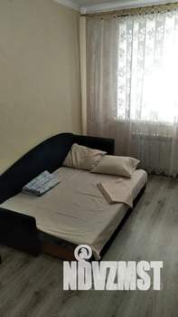 1-к квартира, посуточно, 36м2, 3/9 этаж