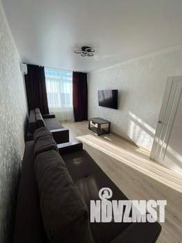 1-к квартира, посуточно, 42м2, 1/1 этаж