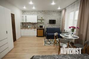 Студия квартира, посуточно, 32м2, 1/5 этаж