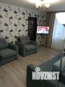 1-к квартира, посуточно, 40м2, 2/5 этаж