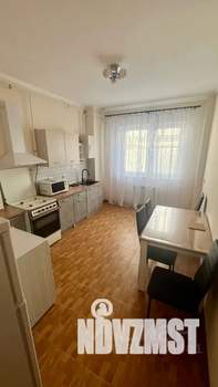 1-к квартира, посуточно, 43м2, 1/10 этаж