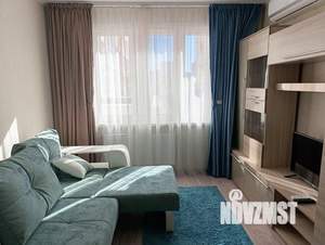 1-к квартира, посуточно, 38м2, 1/1 этаж