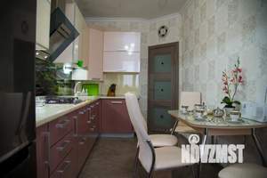1-к квартира, посуточно, 43м2, 4/9 этаж