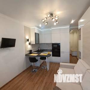 Студия квартира, посуточно, 25м2, 13/14 этаж