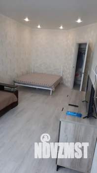 1-к квартира, посуточно, 42м2, 16/19 этаж