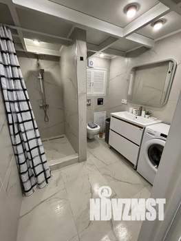 Студия квартира, посуточно, 49м2, 1/7 этаж