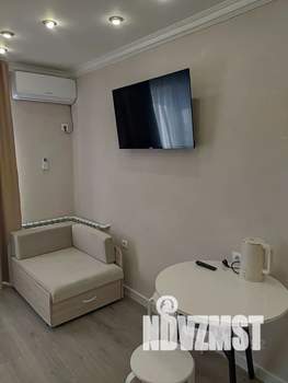 Студия квартира, посуточно, 25м2, 1/4 этаж