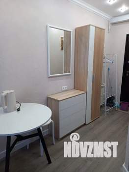 Студия квартира, посуточно, 30м2, 1/4 этаж