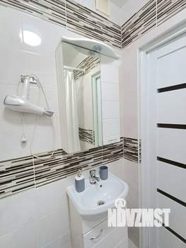 Студия квартира, посуточно, 40м2, 5/17 этаж