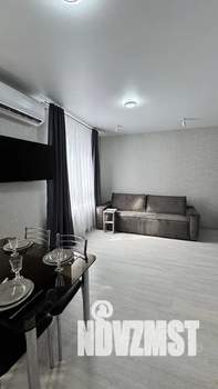 Студия квартира, посуточно, 33м2, 4/8 этаж