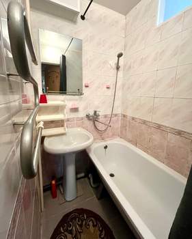 3-к квартира, на длительный срок, 50м2, 4/5 этаж