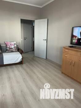1-к квартира, посуточно, 40м2, 10/17 этаж