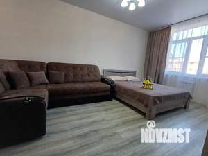 1-к квартира, посуточно, 34м2, 3/5 этаж