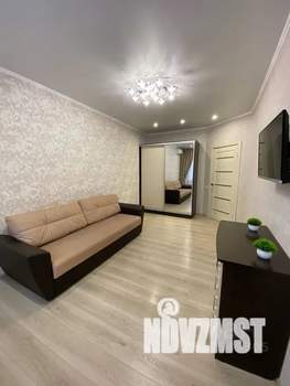 1-к квартира, посуточно, 40м2, 4/16 этаж