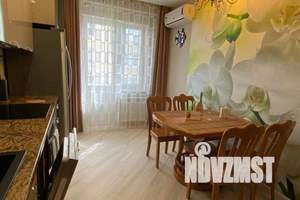 2-к квартира, посуточно, 76м2, 8/12 этаж