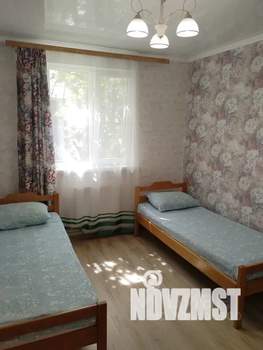 2-к квартира, посуточно, 48м2, 1/1 этаж